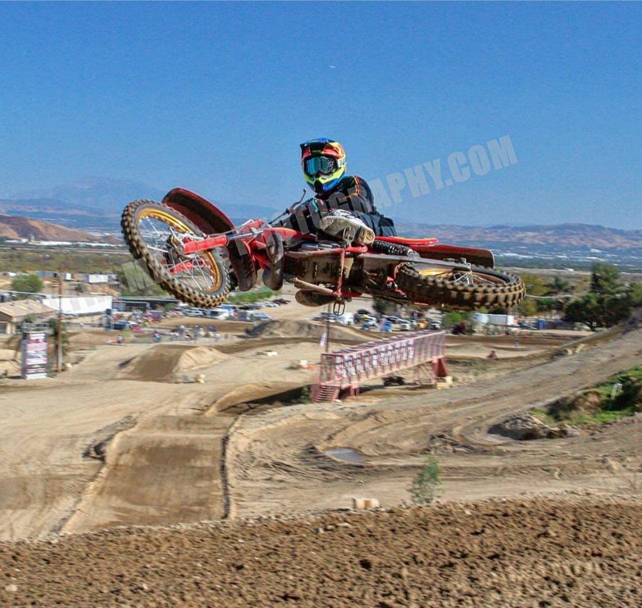 Grant Flying